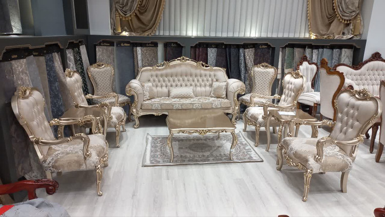 مبل کلاسیک سلطنتی گلبرگ